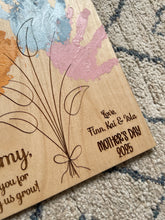 Load image into Gallery viewer, Mother’s Day handprint sign
